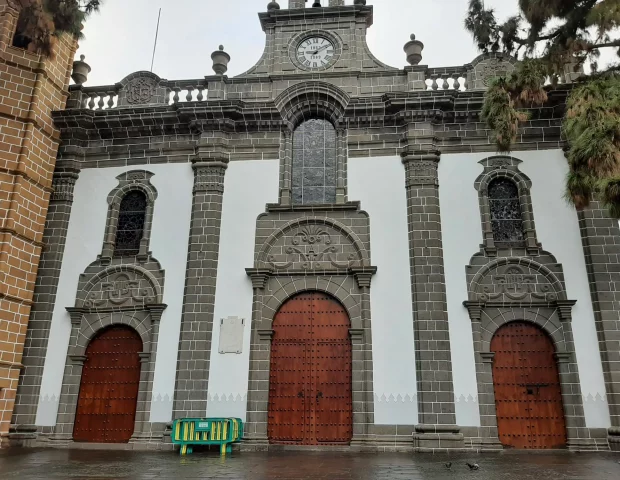 basilica-de-nuestra-senora-del-pino