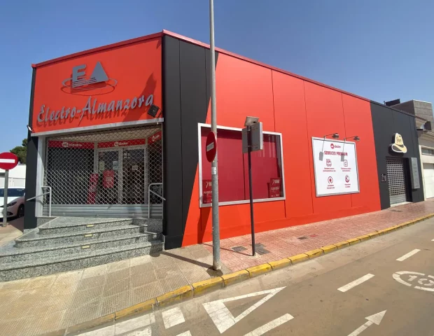 Rehabilitación Revetón. Tienda en Pulpí de Almería